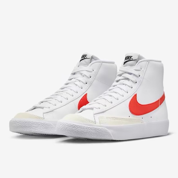 Nike Blazer Mid ‘77 - Picture 1 of 3